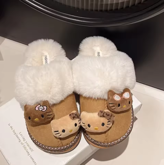 Cozê Hello Kitty Sanrio Uggs